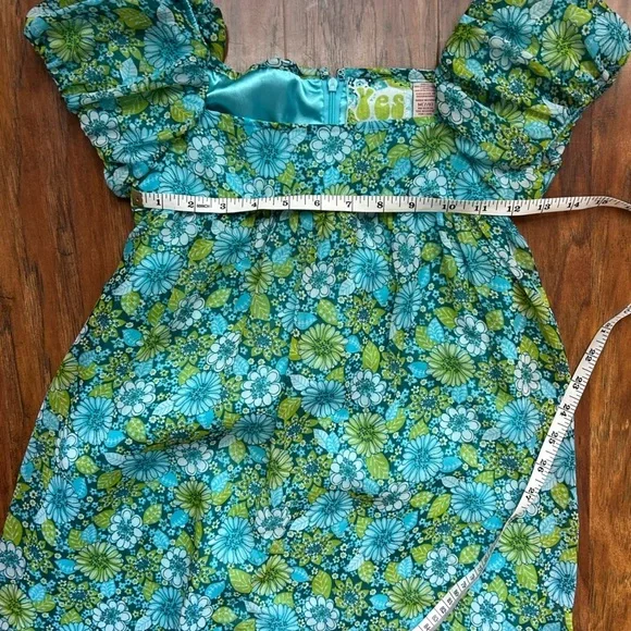 Girl’s Floral Print Dress with Puff Sleeves and Bohemian Asthetic - Picture 6 of 7